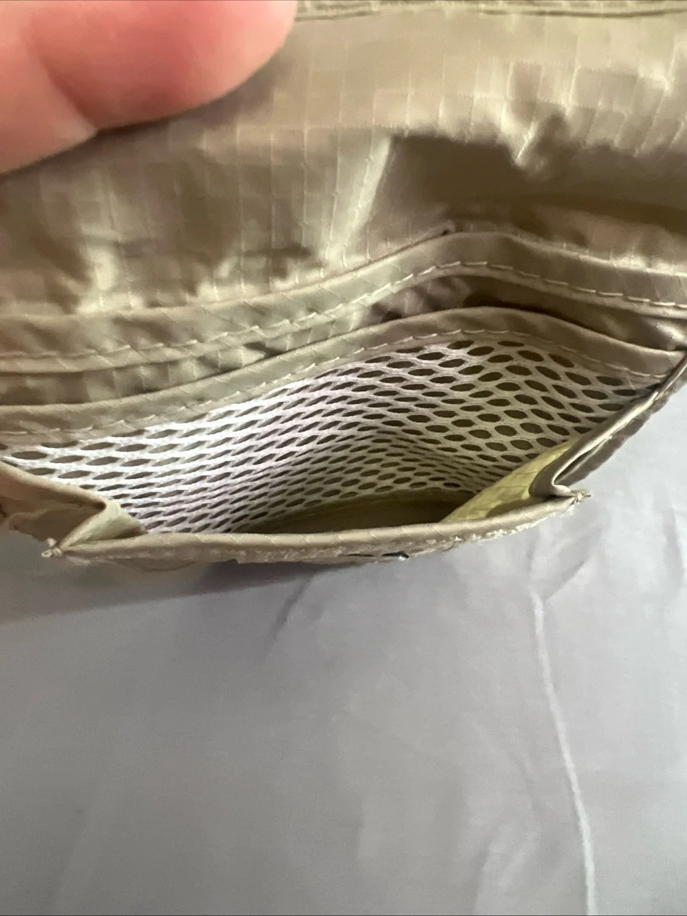 Eagle Creek Beige Travel Neck Pouch
